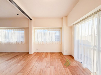 【子供部屋】 | 三井馬事公苑南ハイツ | 洋室3　4.7帖