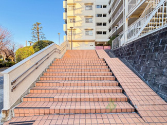 【エントランス】 | 三井馬事公苑南ハイツ | エントランス