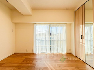 【寝室】 | 三井馬事公苑南ハイツ | 洋室2　5帖