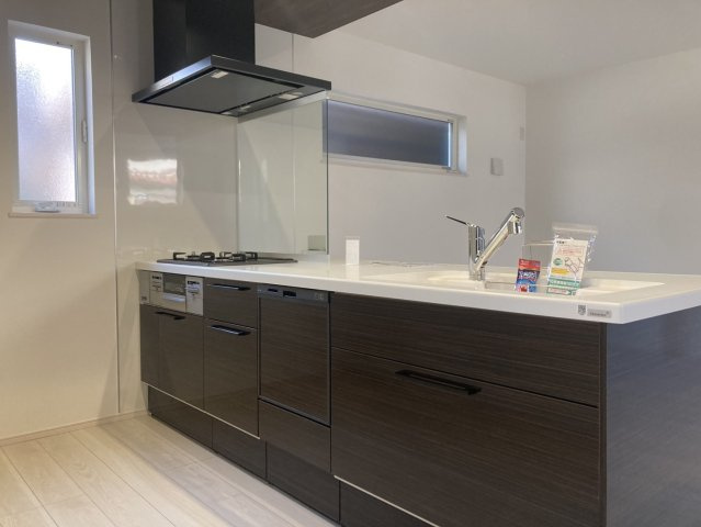 【内観：施工例】の画像