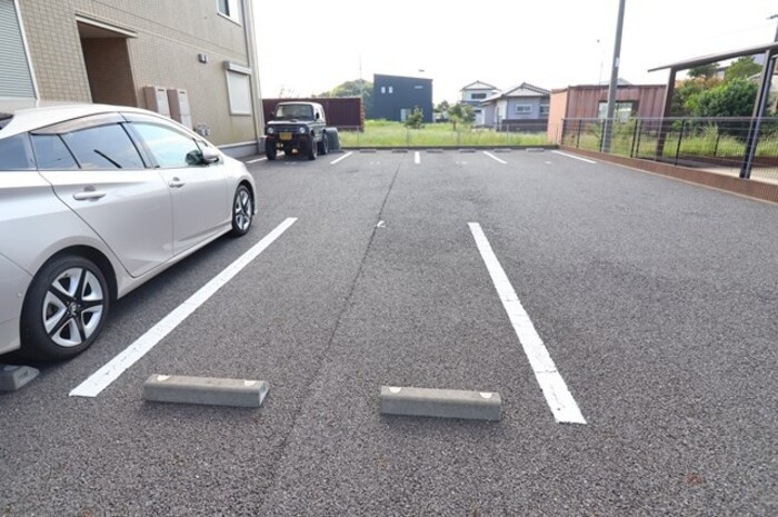 コンフォートヴィラ大沼の駐車場|駐車場
