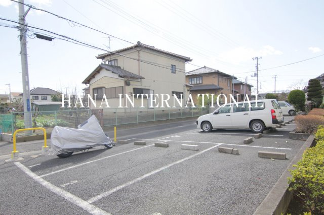 レオパレスＮ．Ｋの駐車場