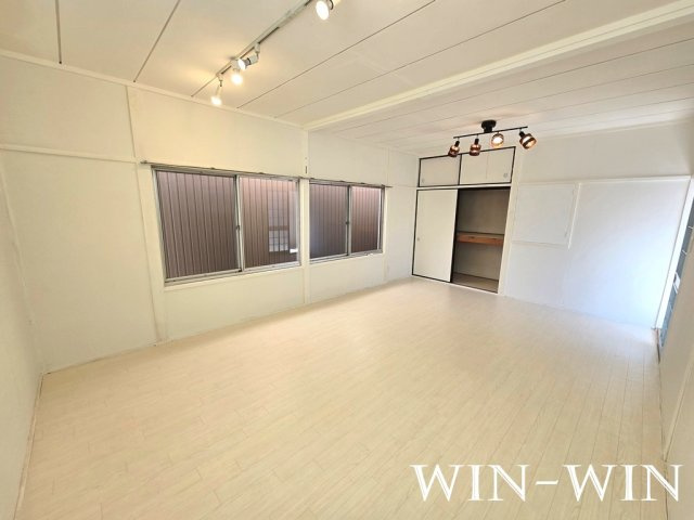 豊橋市絹田町戸建の居間・リビング
