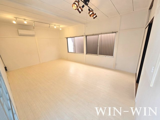 豊橋市絹田町戸建の居間・リビング