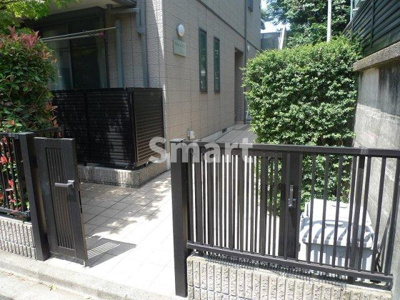 【エントランス】 | メゾンドユリ