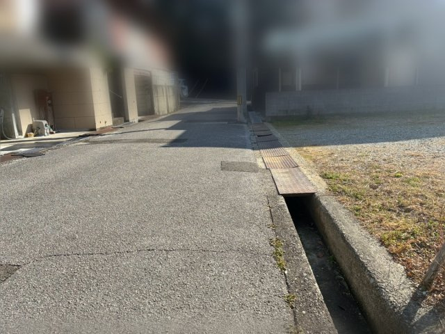 高知市西久万　売地の前面道路含む現地写真|前面道路含む現地写真です
