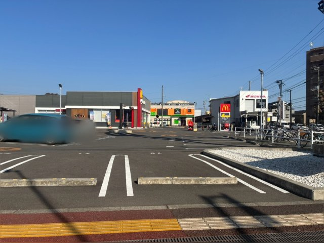 「更地」高知市西久万　売地の周辺|マクドナルド高知中万々店