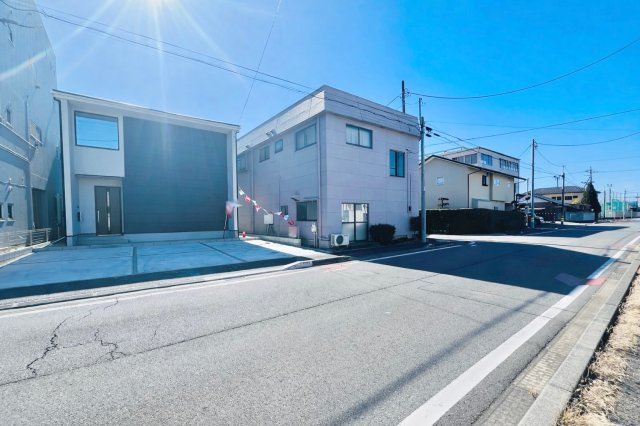 前橋市南町の前面道路含む現地写真|周辺環境充実♪