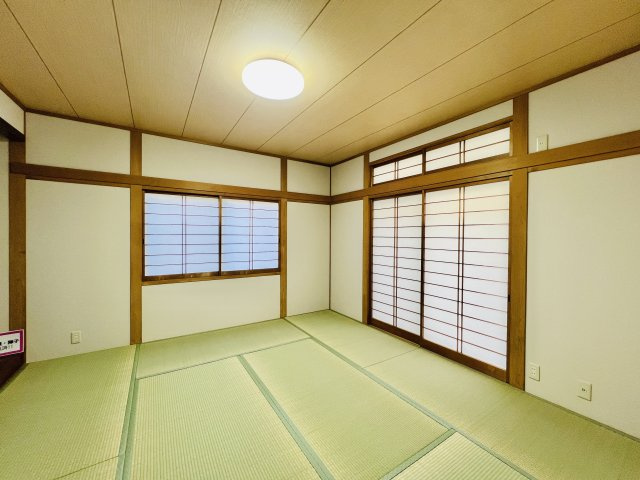 前橋市箱田町の和室|1階8帖和室は、フローリングが苦手な方にもおススメ◎