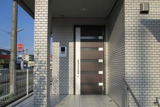 エルメゾン洛西口のエントランス