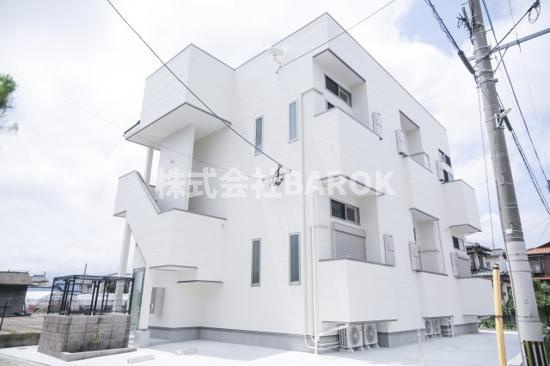 福岡市早良区野芥２丁目のアパートの外観