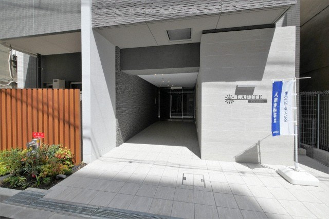 ラフィット松屋町のエントランス