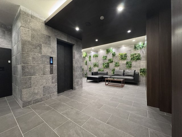 オープンレジデンシア御器所ステーションフロントのエントランス