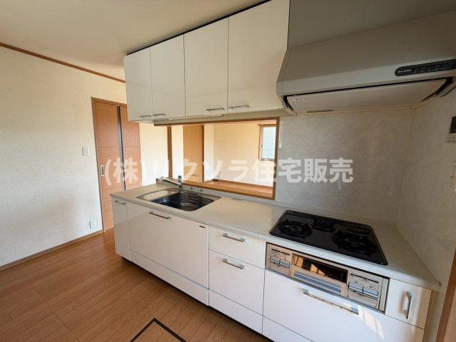 京都市伏見区久我西出町　一戸建てのキッチン|LDK15.5帖
■物件内覧・資金計画相談・住宅ローン相談、リフォーム相談、お問合せ受付中■
※当日・翌日のご内覧、ご相談はお電話でのお問合せがスムーズです！