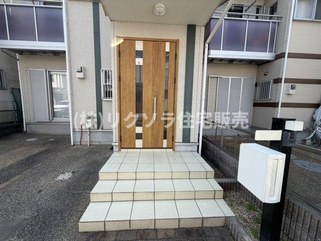 京都市伏見区久我西出町　一戸建ての玄関|■物件内覧・資金計画相談・住宅ローン相談、リフォーム相談、お問合せ受付中■
※当日・翌日のご内覧、ご相談はお電話でのお問合せがスムーズです！