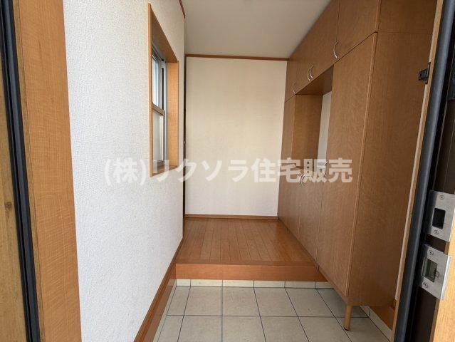 京都市伏見区久我西出町　一戸建ての内装|玄関内部
■物件内覧・資金計画相談・住宅ローン相談、リフォーム相談、お問合せ受付中■
※当日・翌日のご内覧、ご相談はお電話でのお問合せがスムーズです！