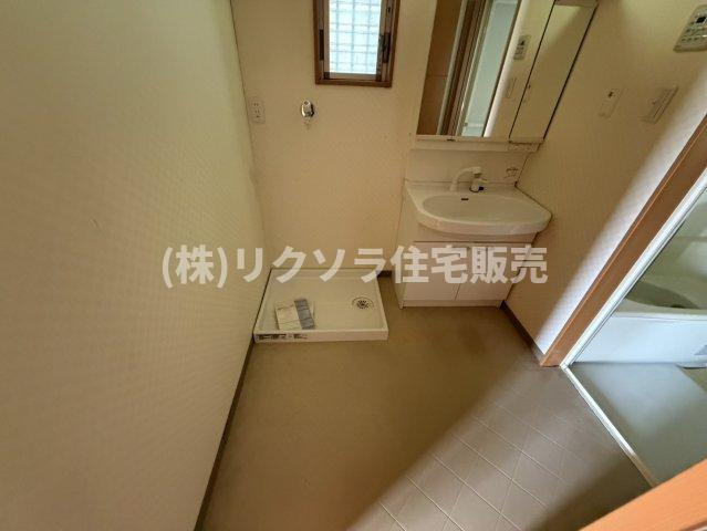 京都市伏見区久我西出町　一戸建ての脱衣所|■物件内覧・資金計画相談・住宅ローン相談、リフォーム相談、お問合せ受付中■
※当日・翌日のご内覧、ご相談はお電話でのお問合せがスムーズです！