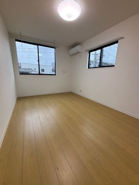 レネシアの居間・リビング