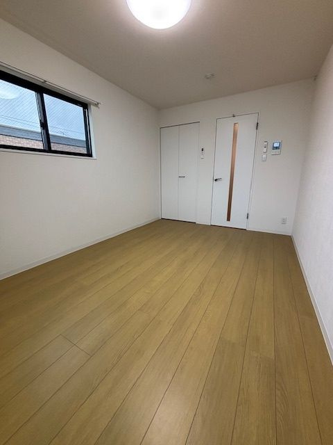 レネシアの寝室