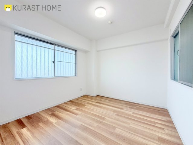 ラポー桂　4階の洋室