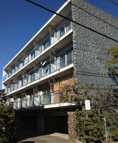 ガーデンメゾンB棟の外観