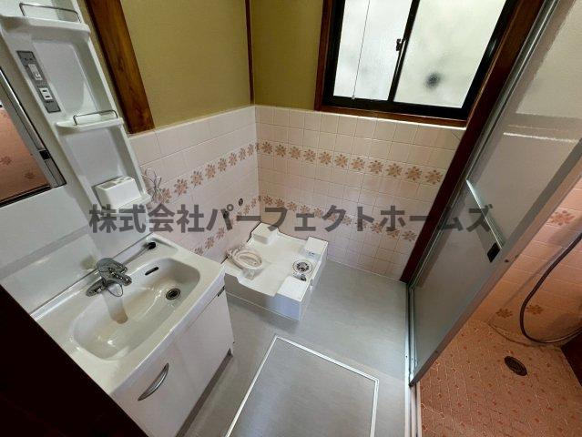 香里園町戸建　賃貸の洗面所|使いやすい洗面所です