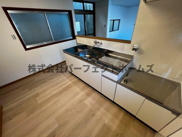 香里園町戸建　賃貸のキッチン|きれいなキッチンです