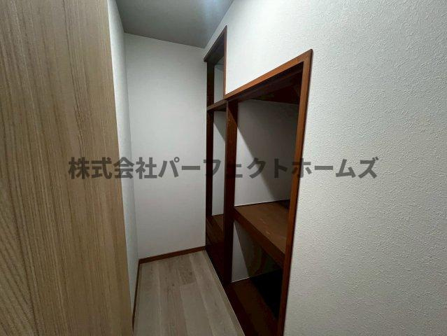 香里園町戸建　賃貸の収納|収納スペース豊富です