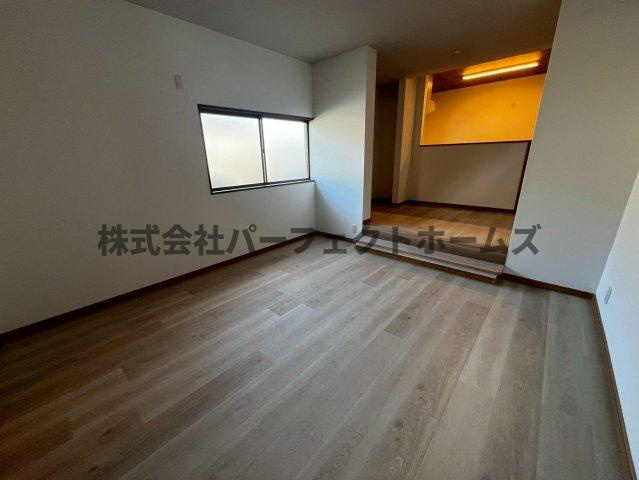 香里園町戸建　賃貸の居間・リビング|リビングです