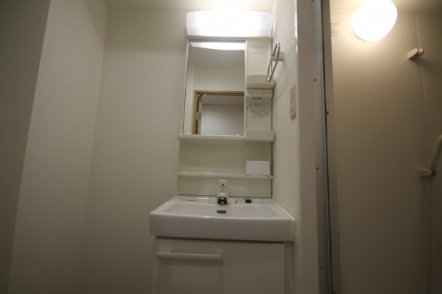 【独立洗面台】