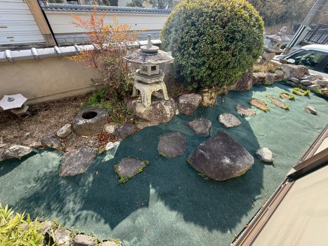 藤原台貸家の庭