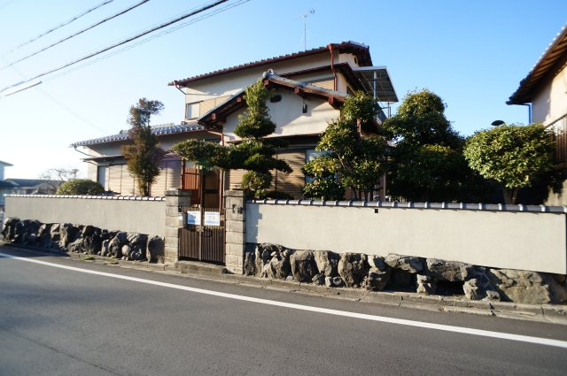 藤原台貸家の外観