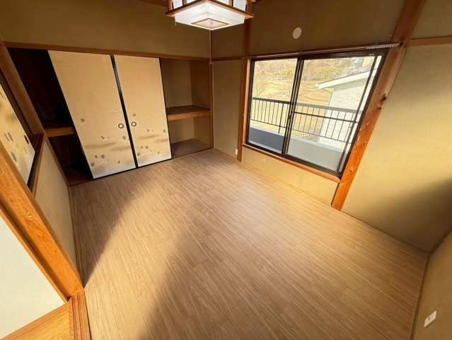 藤原台貸家の洋室