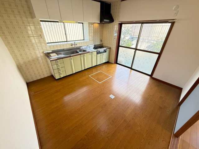 藤原台貸家の居間・リビング