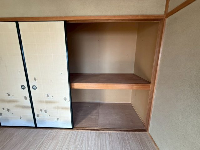 藤原台貸家の収納