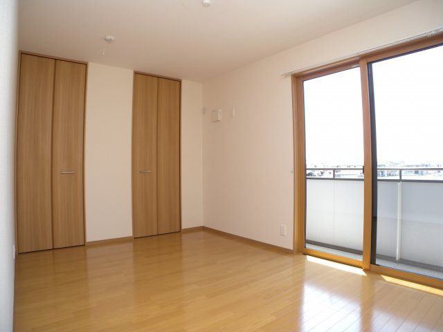 アルコバレーノⅤの洋室