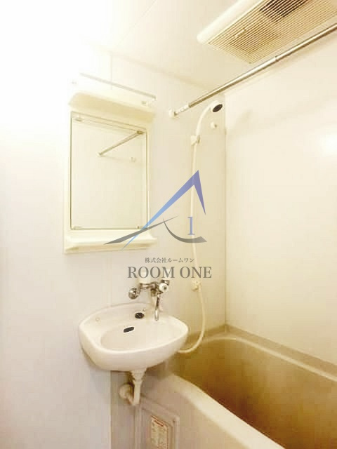 ガラ・グランディ中野の浴室|お風呂です。