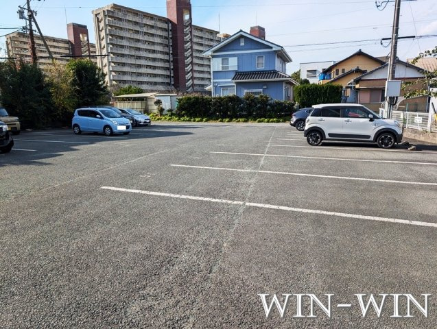 GREEN FILの駐車場