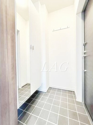 【玄関】 | コンソラーレ南麻布 | 玄関です。