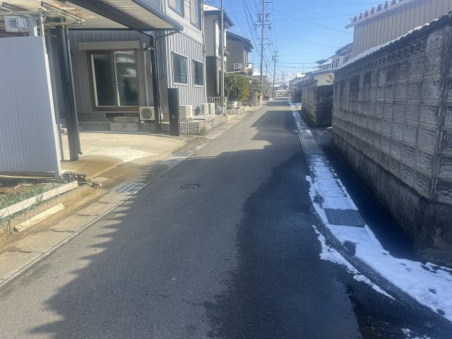 土地　若福町の前面道路含む現地写真