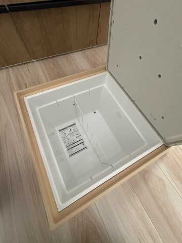 LIGARE₋リガーレ　小倉北区大畠2期の浴室|気密・断熱ラインを確保し部屋の空気を逃がさない。枠は踏んでも冷たくない樹脂材。