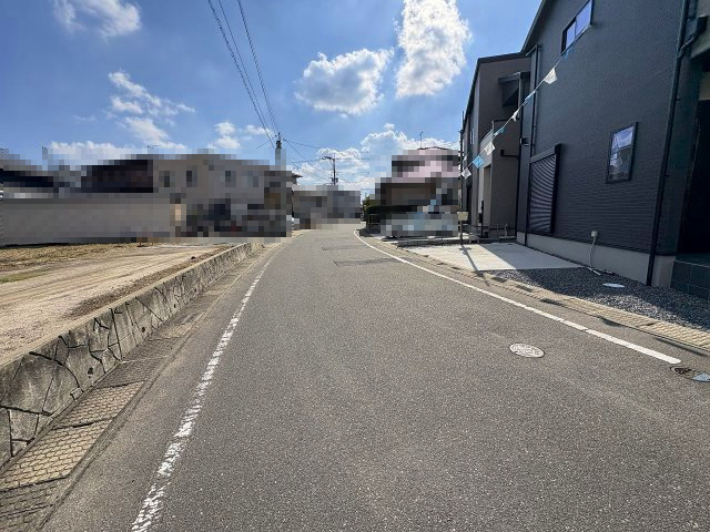 【その他】 | 大野城市乙金3丁目3期　2号棟（全2棟）【仲介手数料無料・0円】 | 現地写真。前面道路です。