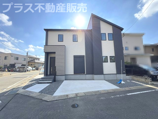 【外観】 | 大野城市乙金3丁目3期　2号棟（全2棟）【仲介手数料無料・0円】 | 現地写真。プラス不動産販売なら、現場の全ての棟をまとめてご見学頂けます。