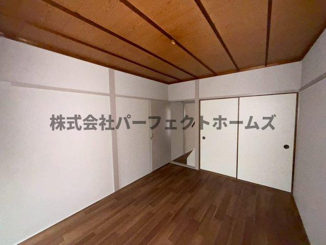 田口1丁目テラスハウスの洋室|明るい洋室です