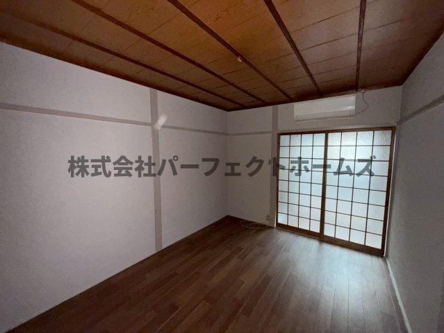 田口1丁目テラスハウスの洋室|明るい洋室です