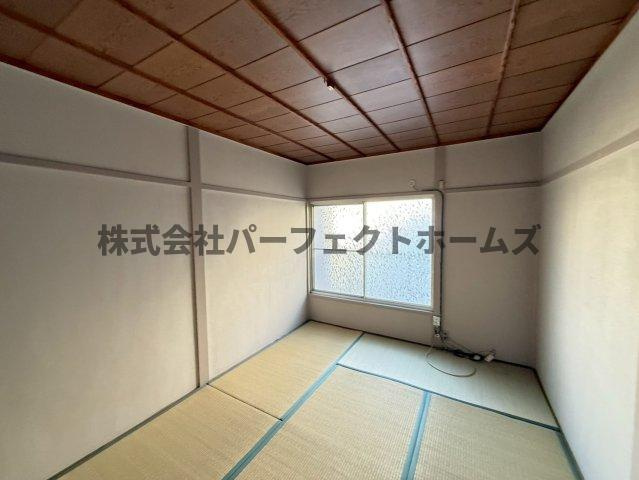 田口1丁目テラスハウスの和室|日本らしい落ち着いた雰囲気の和室です