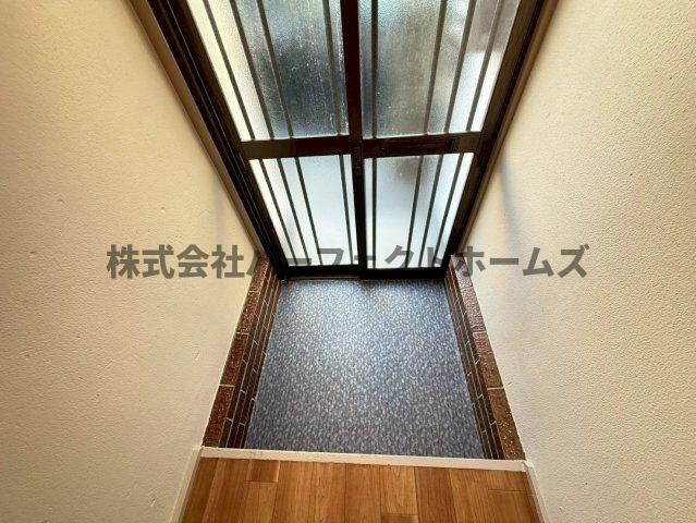 田口1丁目テラスハウスの玄関|シンプルで使いやすい玄関です