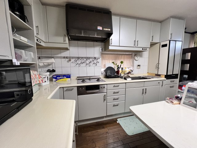 大東市諸福2丁目戸建のキッチン|２階キッチン