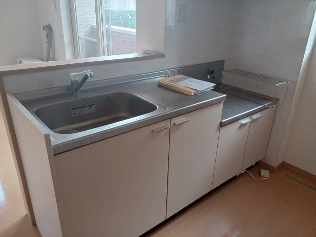 ヴェルジェ畑中のキッチン|対面キッチンで、料理も会話も自然と弾む暮らし。