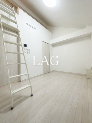 【居間・リビング】 | Ｌｕｘカシオペア | 洋室のお部屋です。